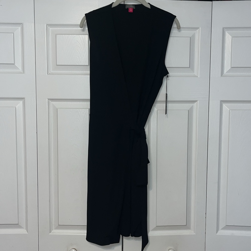 Vince Camuto Black V Neck Wrap Dress Size Medium NWT